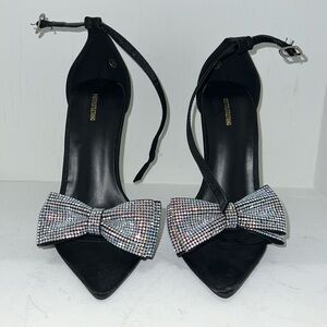 Gorgeous Black Satin Heels with Iridescent Sparkle Bows size 5